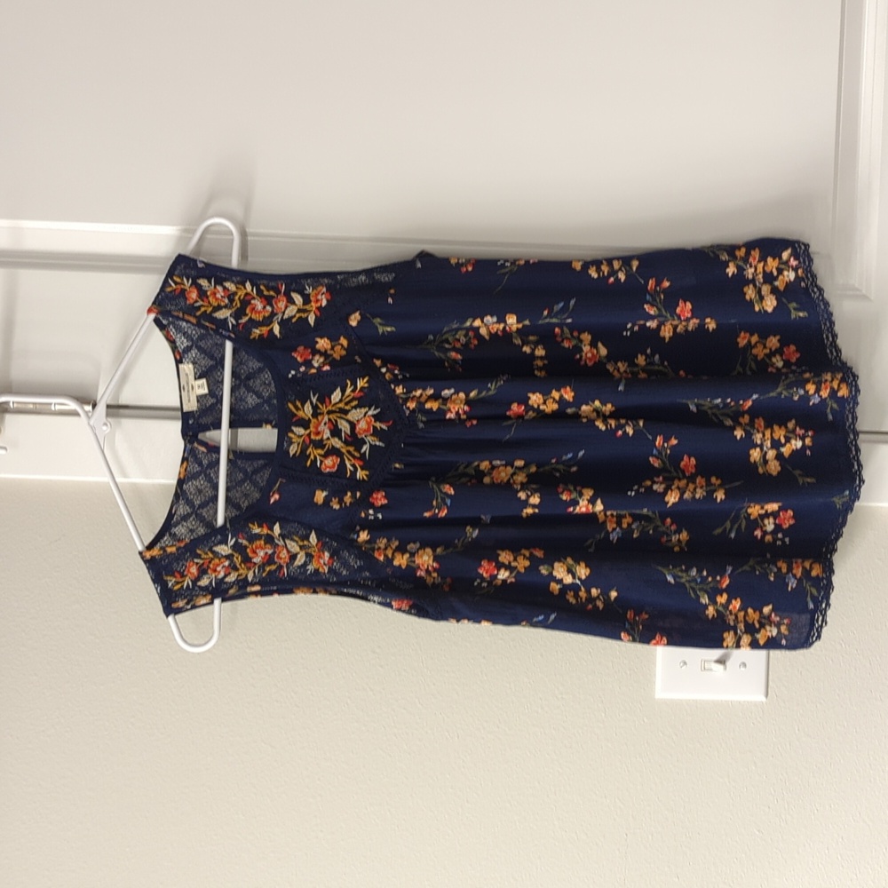 Mason and belle cute dressier loose fit tank top